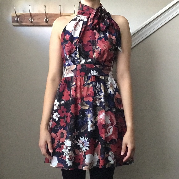 Modcloth Small Navy and Red Floral Halter Tie-Neck Dress NWOT - Picture 2 of 15